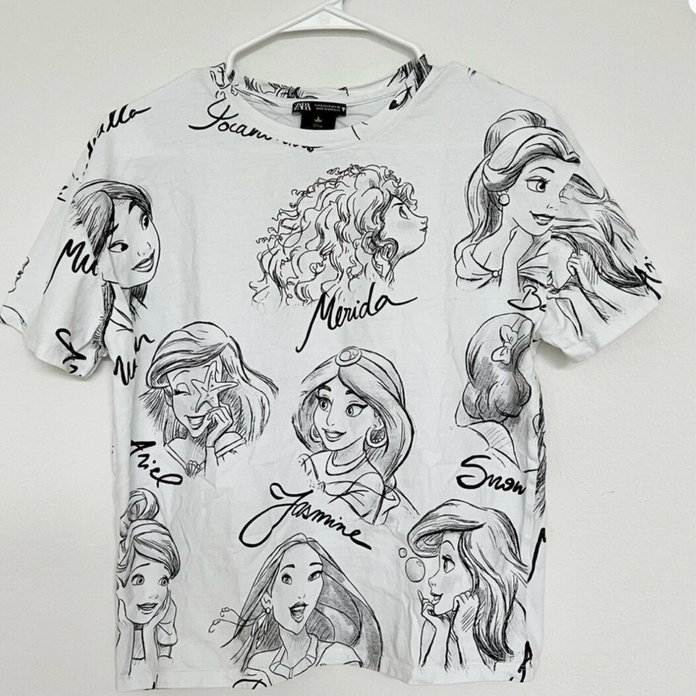 Zara Disney Princesses T-shirt size Small